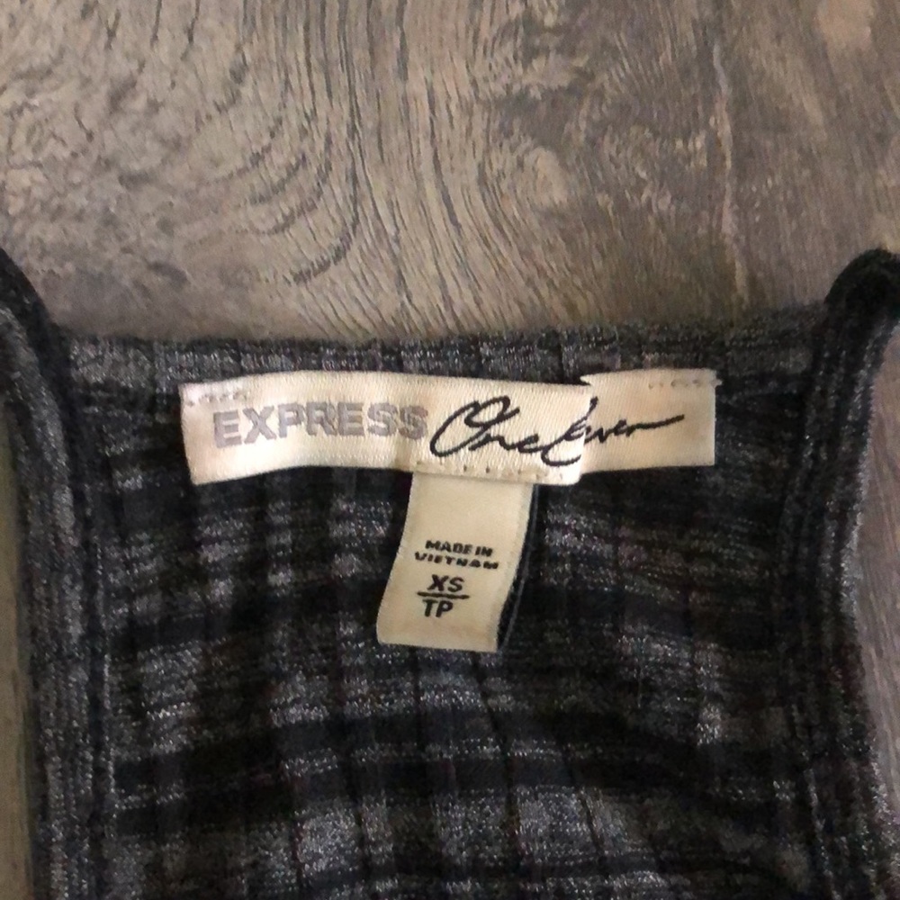 Crop top - Picture 3 of 3